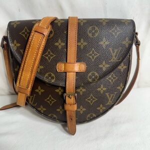 Louis Vuitton crossbody bag